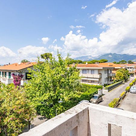 Casa Arno 500M From Beach - Happy Rentals Marina di Massa Exteriér fotografie